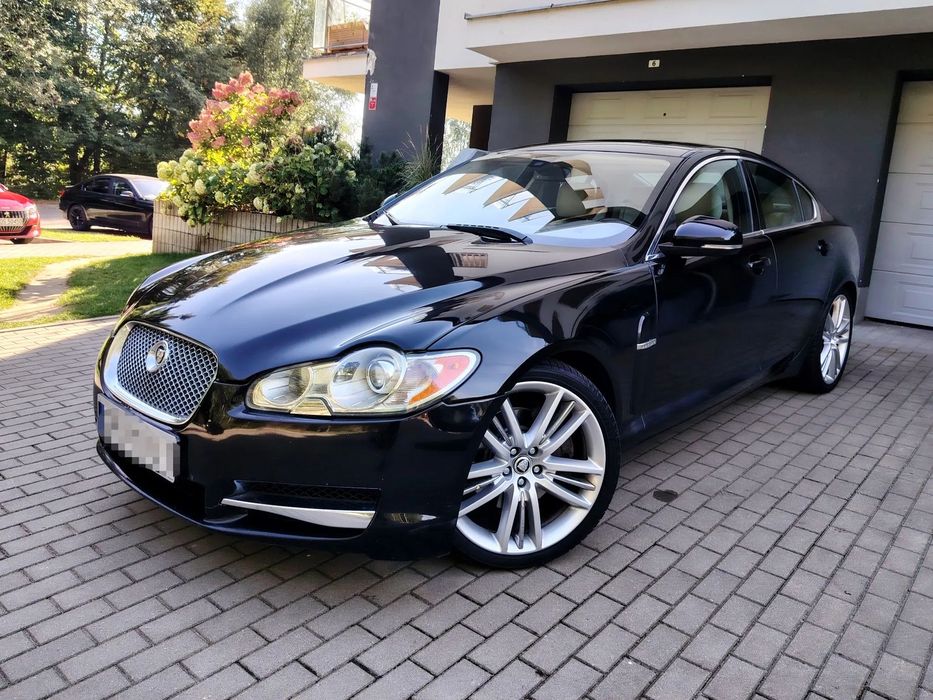Jaguar XF