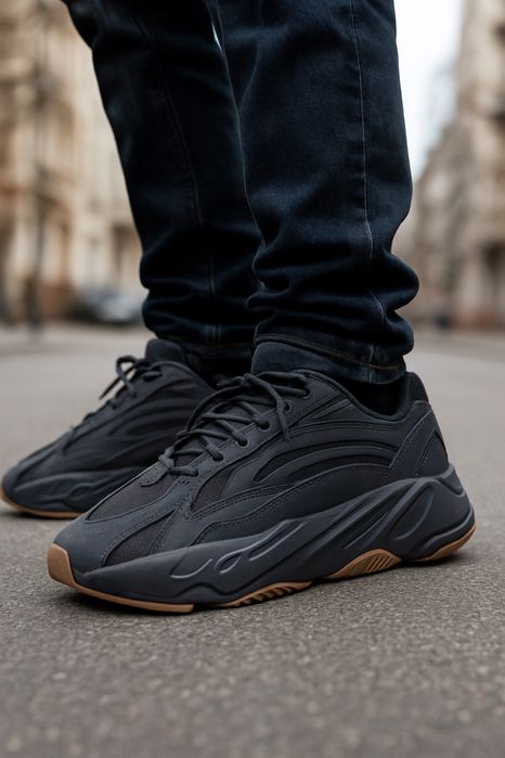 Кросівки термо Adidas Yezzy Boost 700 шкіра