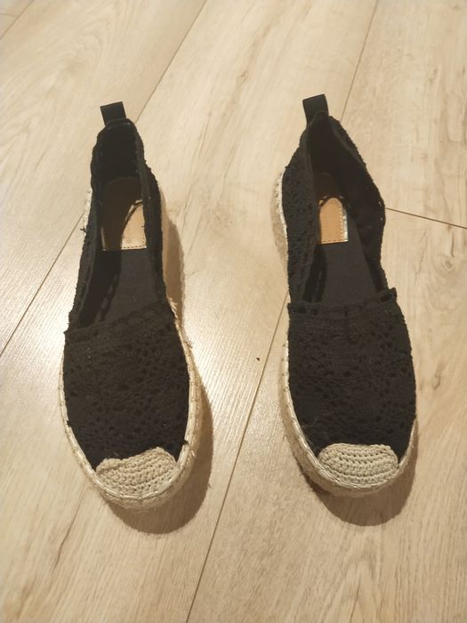 Nowe buty damskie na koturnie grubej podeszwie koronkowe boho