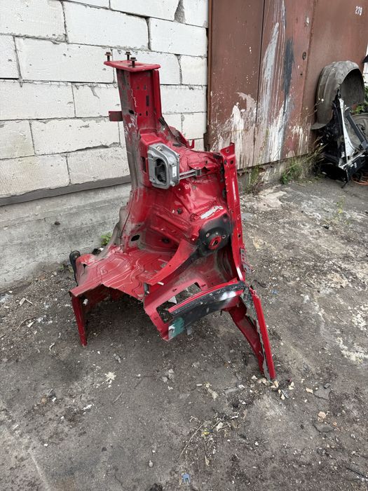 Четверть передня права ланжерон