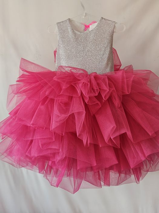 Платье на девочку 5-6 лет пышное малинка утриник в садик роза квітка