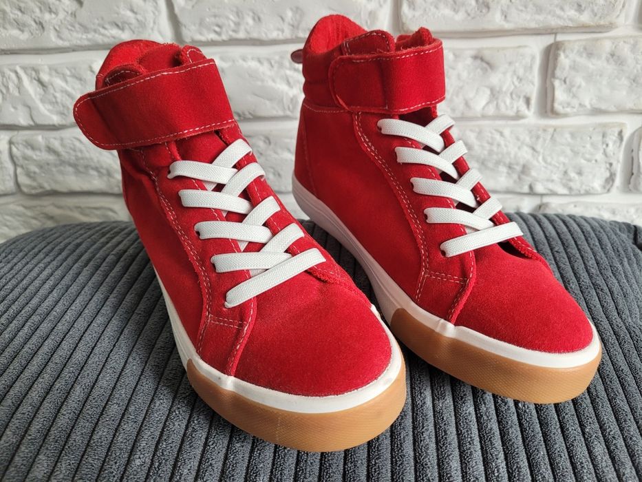 Reserved  Trampki r.39  nowe