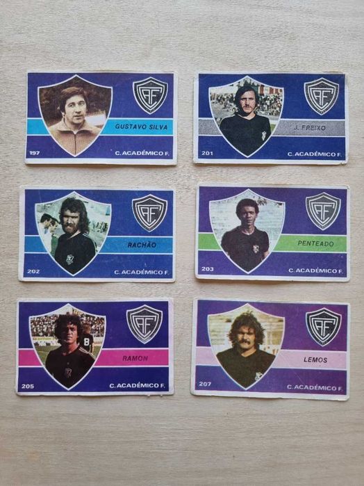 Cromos da equipa de futebol do Académico de Viseu