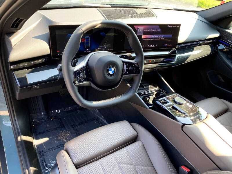 2024 BMW 5 Series 530i