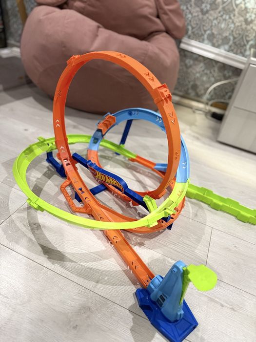 Трек хотвилс hotweels