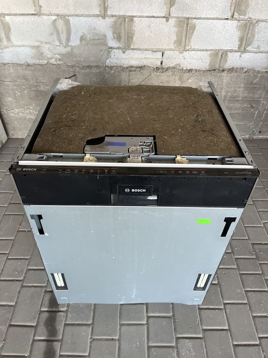 Посудомийна машина Bosch SE321 Стан нової.Вис 87 см