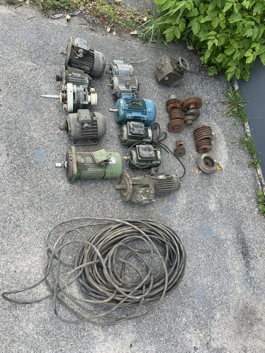 Продам электродвигатель асинхронный и другое