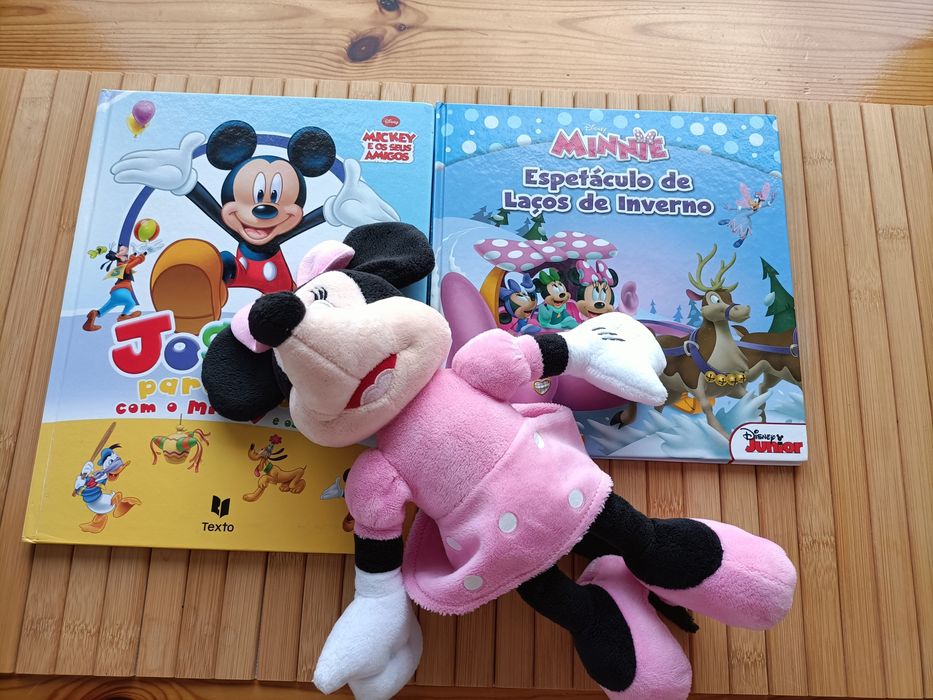 2 livros + peluche Minnie