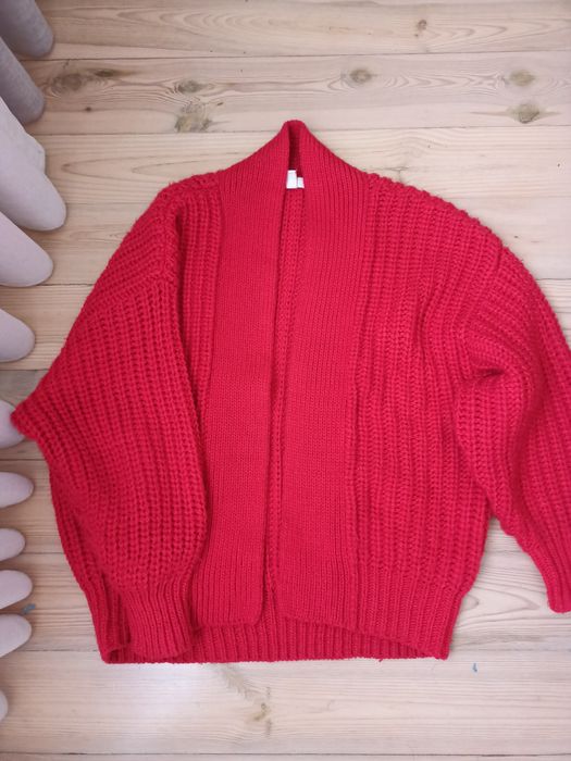 Czerwony sweter H&M