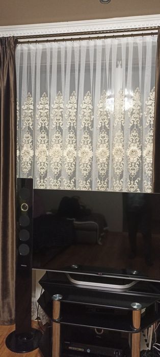 Продам шикарну нову готову пошиту тюль з 3д вишивкою і бархатом