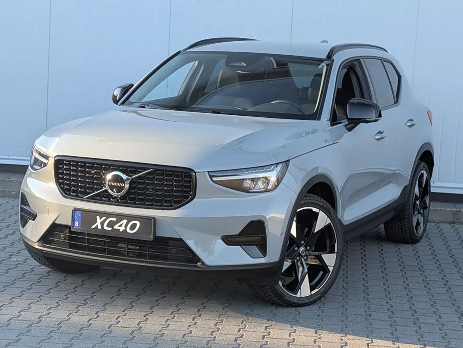 Volvo XC 40 4 Lata Gwarancji Bezwypadkowy Oryginalny Lakier