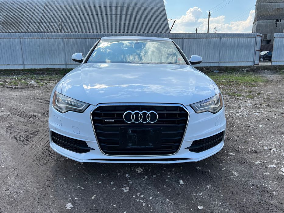 Двері четверть поріг  Audi A6 C7 3.0 TFSI запчастини шрот