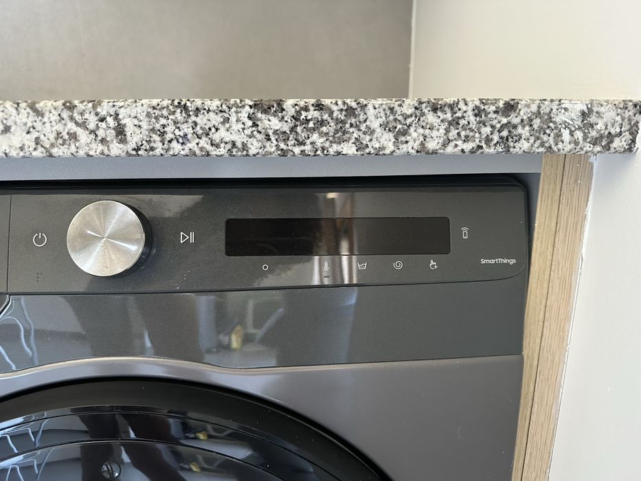Máquina Lavar Roupa Samsung 9kg AddWash – 1400 rpm