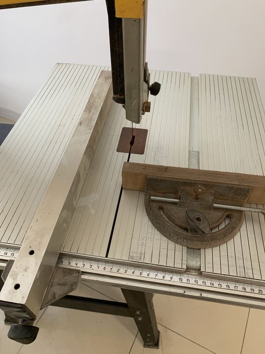 Serra de fita DeWalt