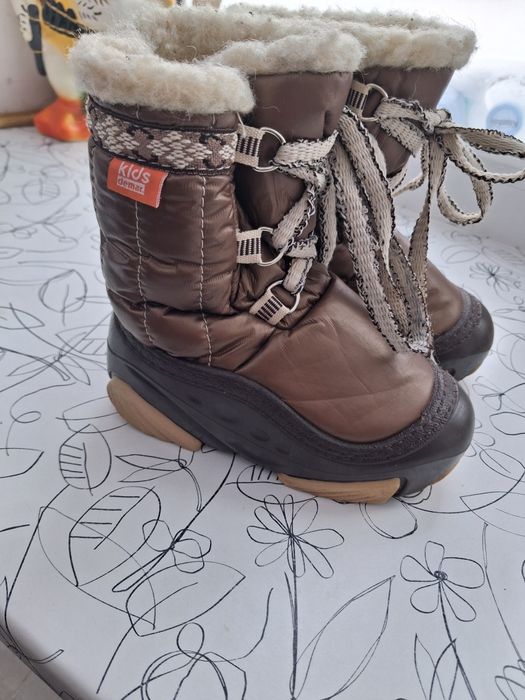 Дитяче зимове взуття , черевики 22/23 Demar