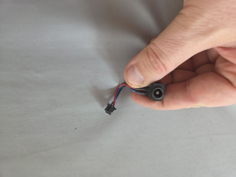 Sprzedam gniazdo zasilania do laptopa Fujitsu SIEMENS LIVEBOOK P772