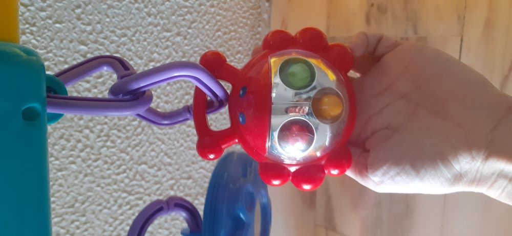 Arco de actividades para bebé