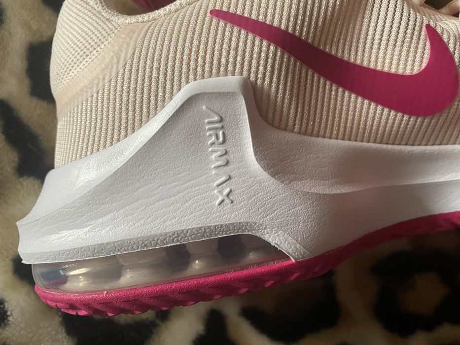 Баскетбольні кросівки Nike Air Max