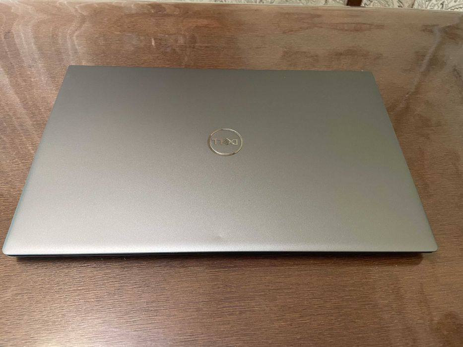 Ноутбук 15" FHD IPS Dell Vostro 5510 (i7-11370H/16/SSD256/MX450)