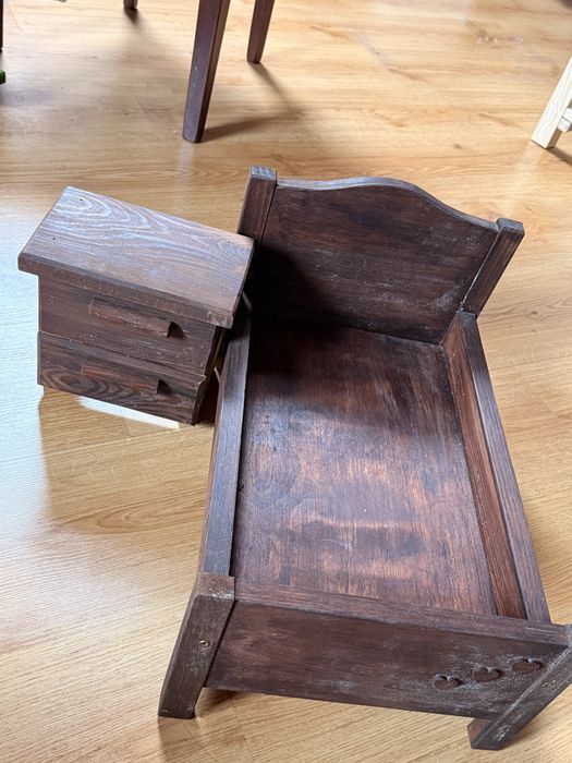 Drewniane łóżeczko + szafka nocna sesja noworodkowa newborn