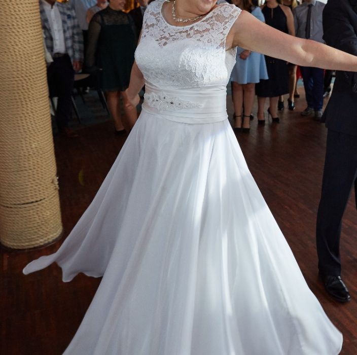 suknia ślubna prosta roz 42/44