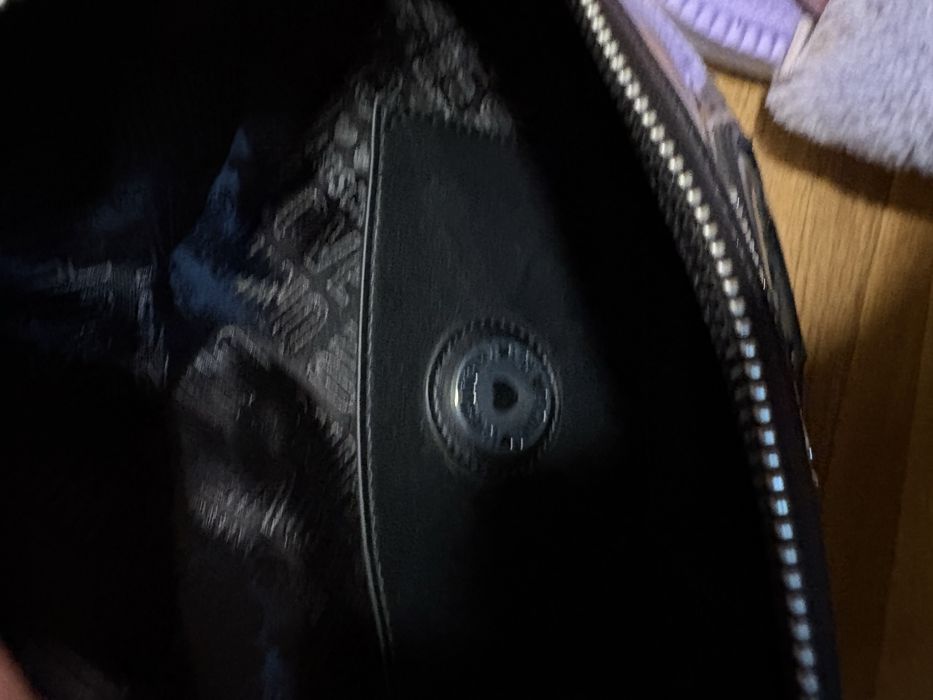 Nerka saszetka love moschino hologram hit