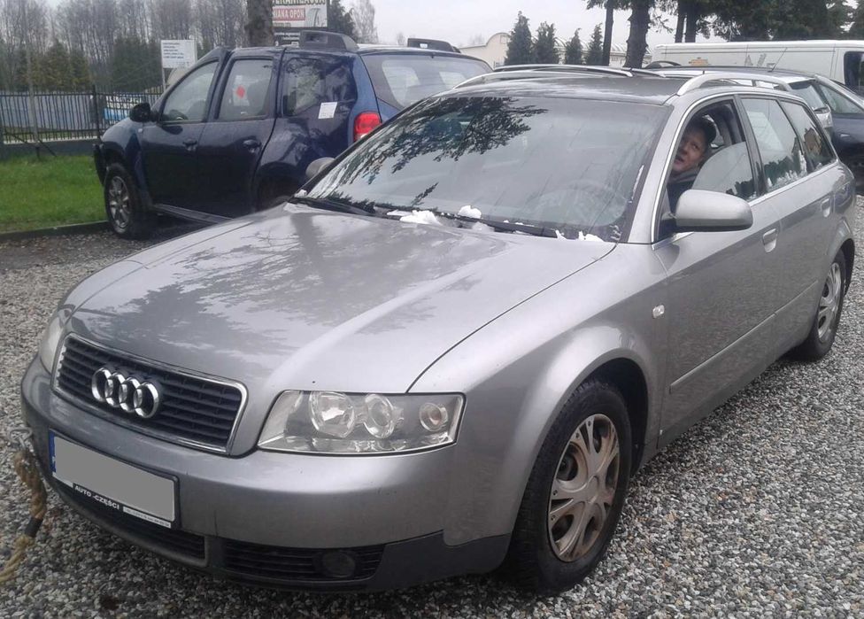 AUDI A4 B6 Przód Lampy Pas Zderzak Halogeny Grill 2.0 ALT 130KM LY7Q