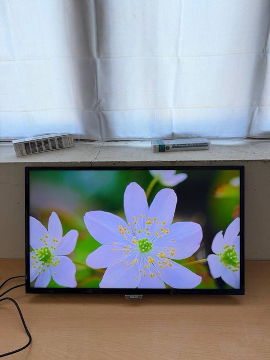 Телевізор Philips — 32″ Full HD, Android і Т2