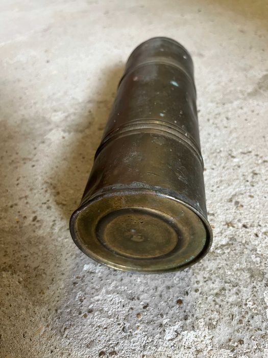 Antiga botija térmica para água quente