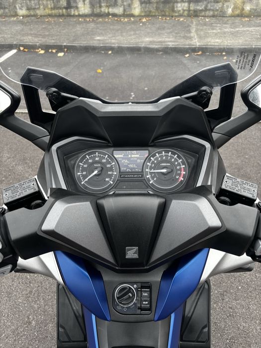 Honda Forza 125cc (poucos kms)