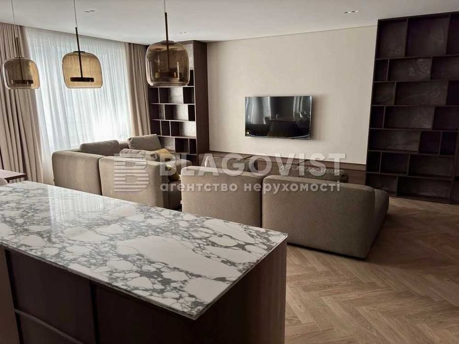 Продам 3 кімнатної квартири вул  Бульварно-Кудрявська 17 ЖК Ярославів Град