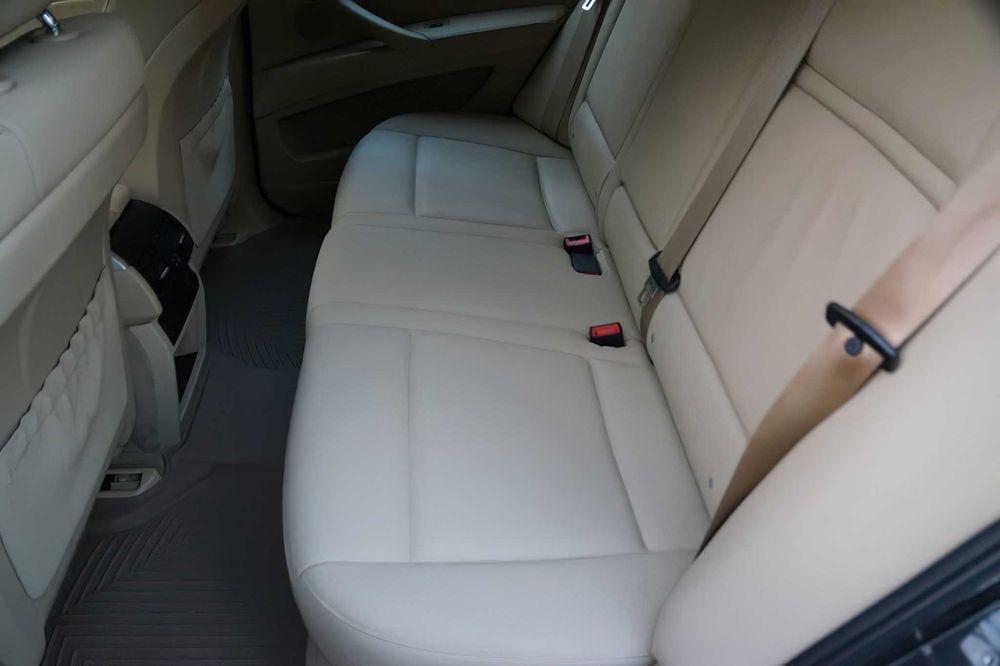 BMW X5      2012