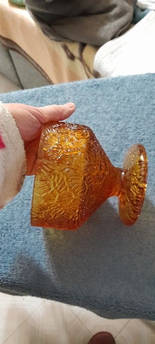 Taca decorativo com pe trabalhada