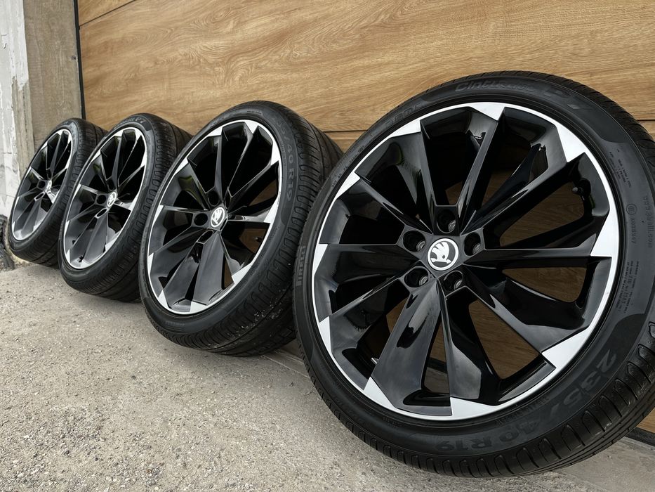 Felgi 19 5x112 Skoda SuperNova superB Octavia Seat VW *Pirelli