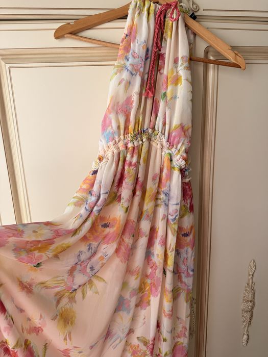 Сукня zara у квітковий принт.