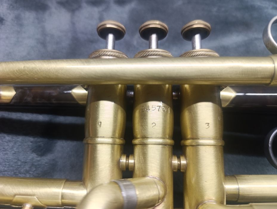 Trąbka OLDS Ambassador USA