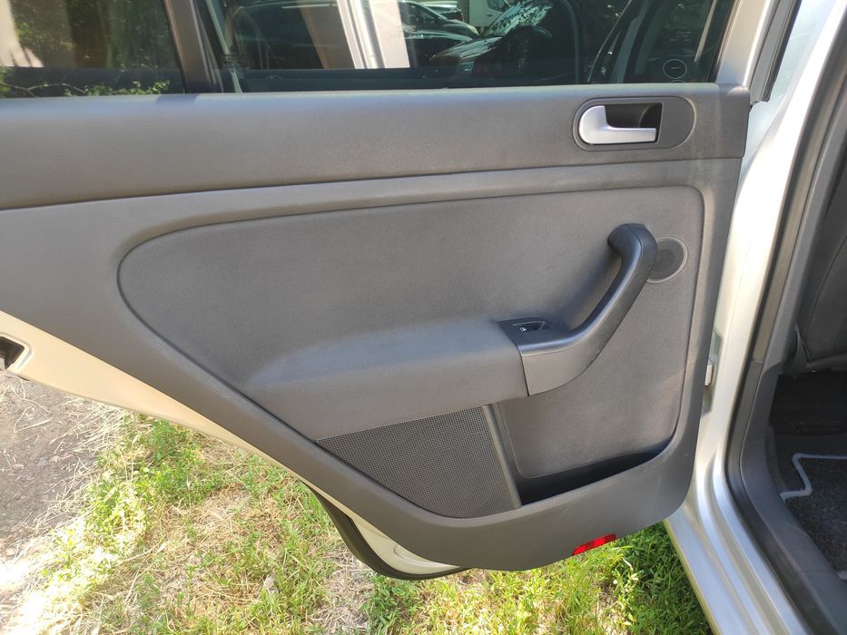 Продам Volkswagen Golf Plus 1.6 MPI  2006год