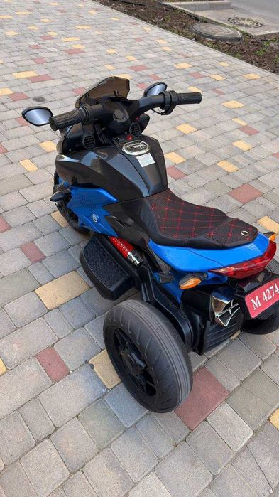 Дитячий електромотоцикл