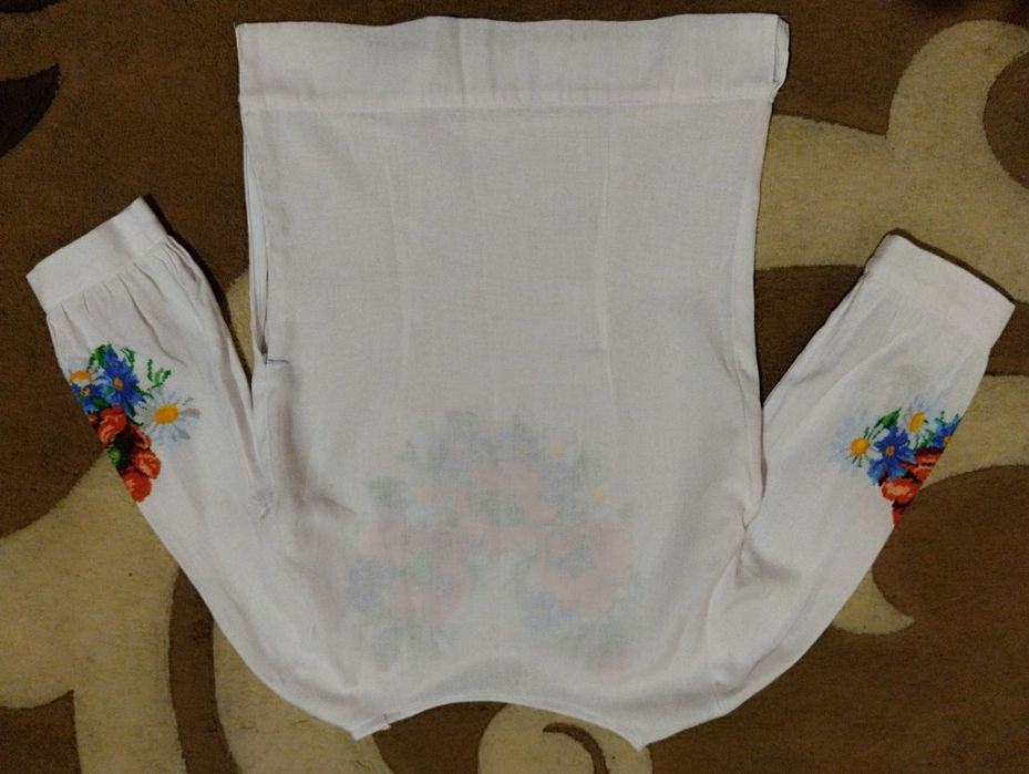 Вишиванка льон ручна робота 42-44