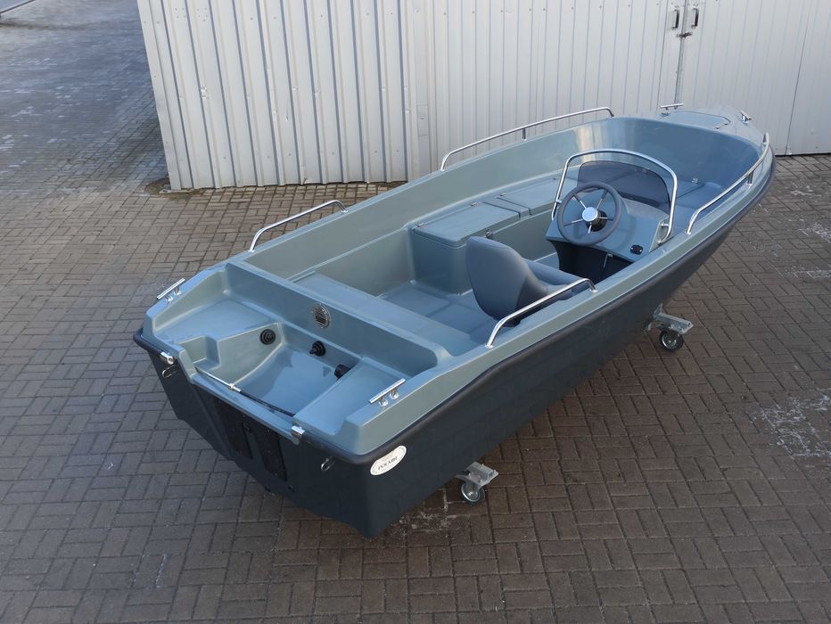 Łódź motorowa wędkarska Romana 460 FISH + fotel sternika pod dziobówkę