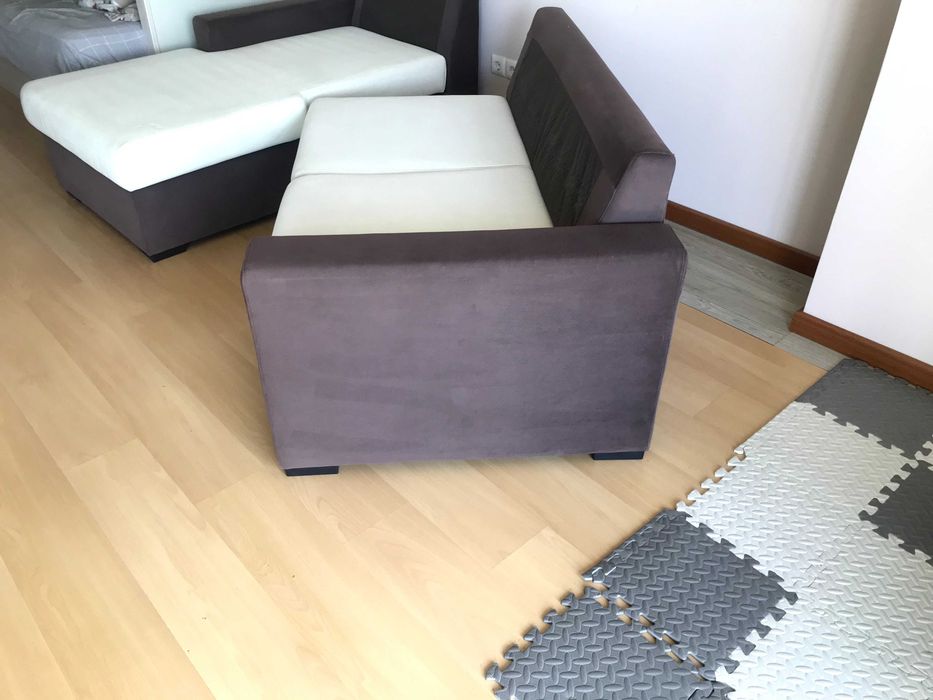 Sofá-cama 3 lugares com baú – como novo!