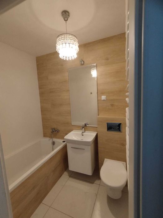 Wykończenie Wnętrz:Usługi Malowania  Agregatem