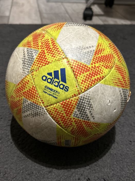 Adidas Top Capitano Piłka