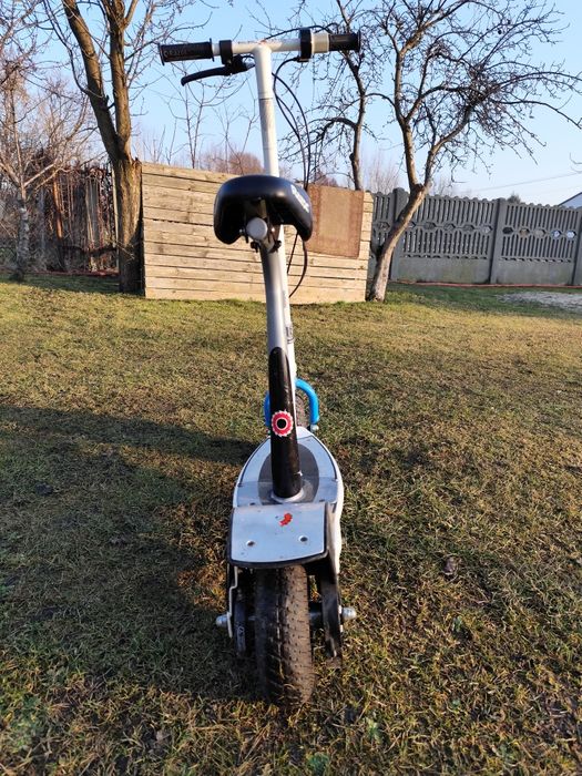 Hulajnoga elektryczna Razor