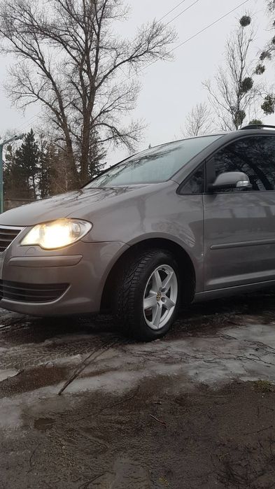 Вольсваген тоуран