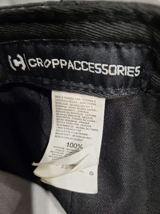 Czarna czapka z daszkiem basebollówka unisex