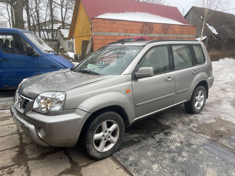 Продам Nissan  X-trail  2.0D