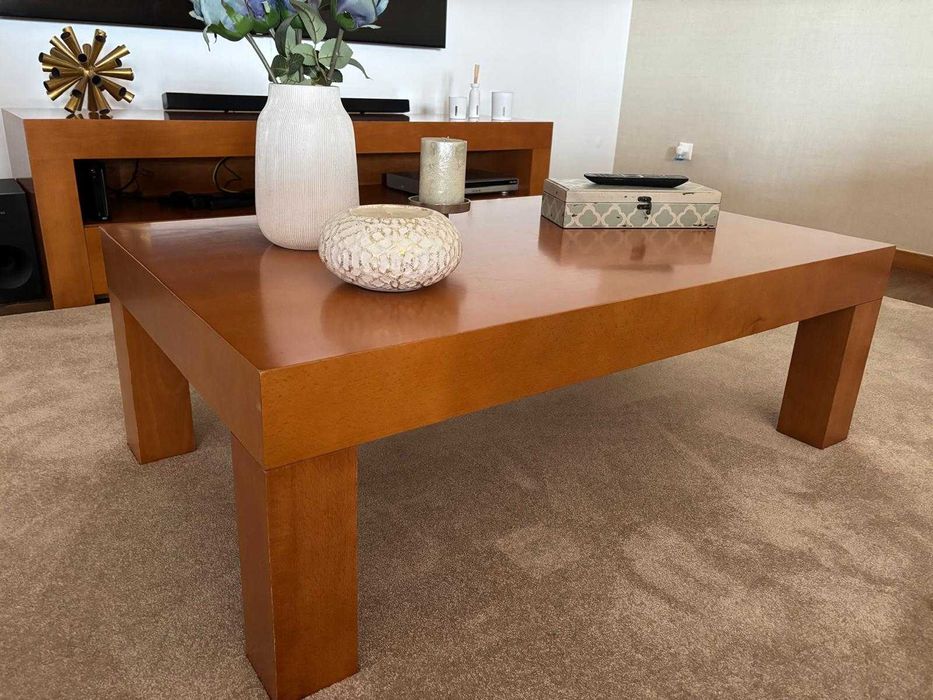 Mesa de centro de sala madeira maciça