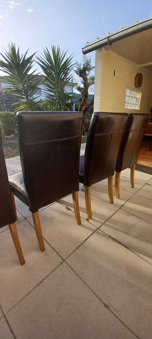 Conjunto 4 cadeiras em pele genuína