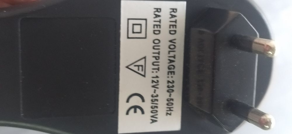 Candeeiro de Pé - Moderno e Funcional